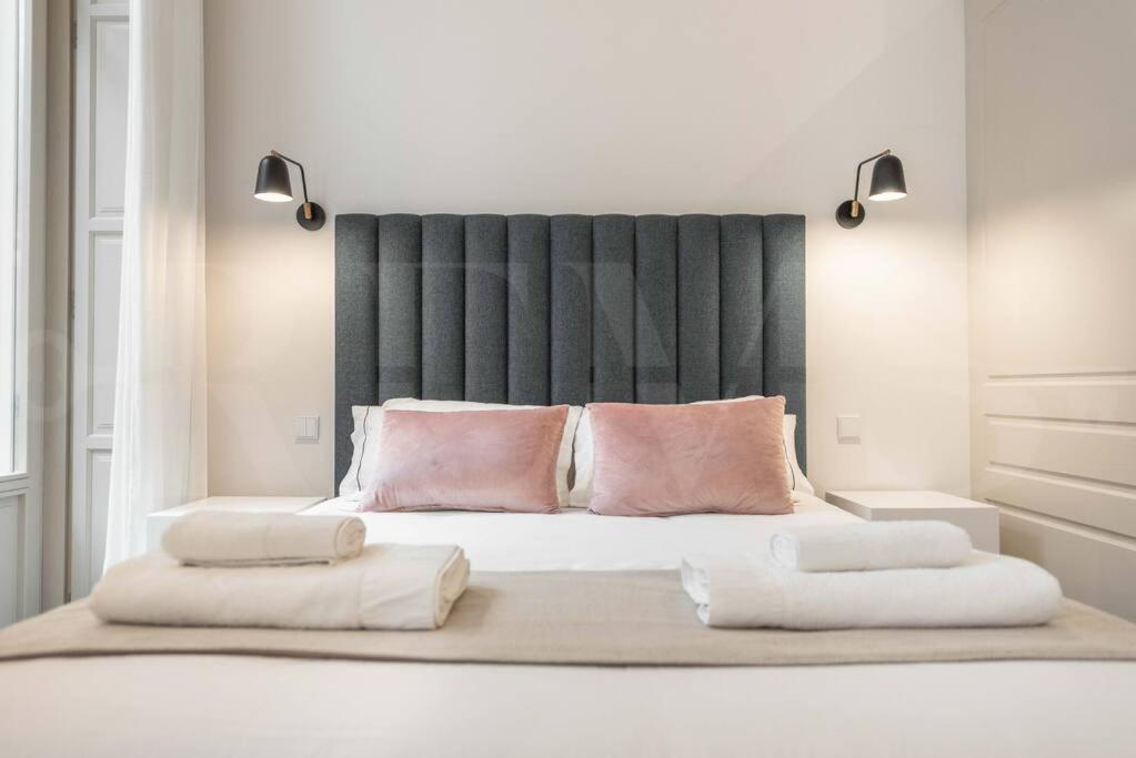 Contemporary Loft In The Historic City Center By Rems มาลากา ภายนอก รูปภาพ